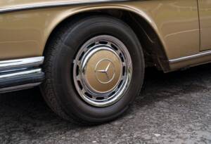 Image 9/34 of Mercedes-Benz 300 SEL 6.3 (1969)