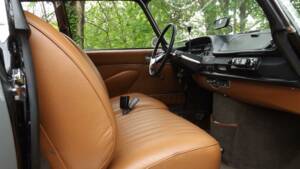 Image 27/35 of Citroën DS 21 Pallas (1969)