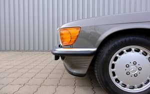 Image 48/96 of Mercedes-Benz 560 SL (1987)