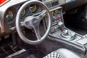 Image 15/22 of Porsche 944 (1982)