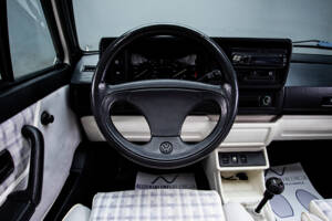 Imagen 22/39 de Volkswagen Golf Mk I Convertible 1.8 (1994)