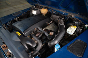 Image 72/86 de Land Rover Defender 110 Td5 (1999)