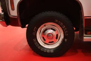 Bild 4/17 von GMC Suburban Sierra (1979)