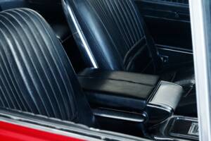 Bild 46/50 von Ford Thunderbird (1966)