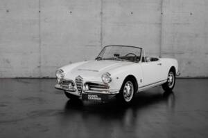 Afbeelding 4/48 van Alfa Romeo Giulia 1600 Spider (1963)