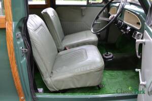 Image 9/50 of Morris Minor 1000 Traveller (1964)