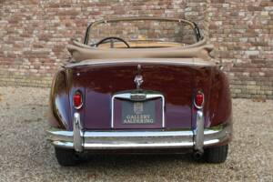 Immagine 6/50 di Jaguar XK 150 SE DHC (1958)