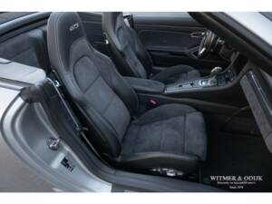 Image 9/38 of Porsche 911 Carrera GTS (2017)