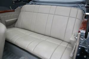 Image 26/50 of Mercedes-Benz 320 Cabriolet B (1939)