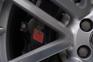 Immagine 41/50 di Audi RS6 Avant (2015)