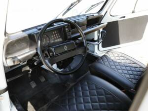 Imagen 2/8 de Renault R 4 F6 (1976)