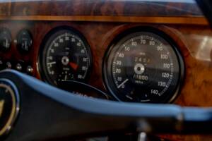 Image 27/33 of Jaguar Type S 3.4 (1968)