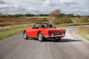Image 6/30 of Triumph TR 5 PI (1968)