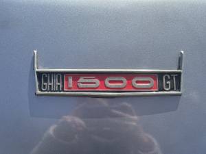 Image 21/35 of FIAT Ghia 1500 GT (1963)