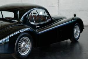 Image 33/48 of Jaguar XK 120 FHC (1954)