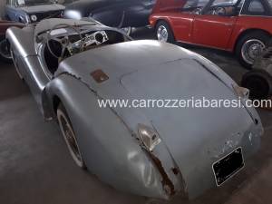 Image 2/7 of Jaguar XK 120 OTS (1951)