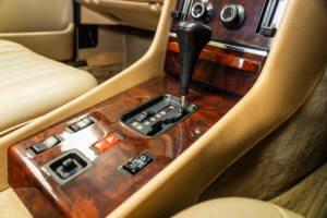 Image 34/59 of Mercedes-Benz 300 SL (1989)