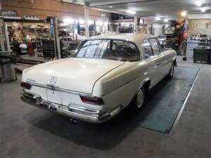 Image 5/50 of Mercedes-Benz 300 SE (1967)