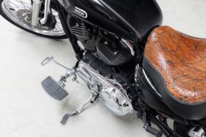 Image 17/32 of Harley-Davidson DUMMY (2006)