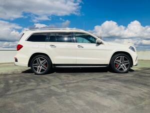 Image 6/14 of Mercedes-Benz GL 63 AMG (2015)