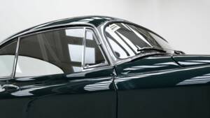 Imagen 13/15 de Jaguar XK 150 3.8 SE FHC (1960)