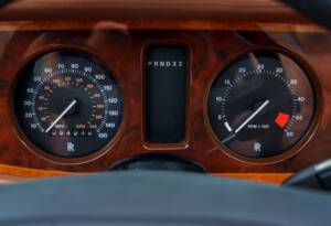 Image 19/29 of Rolls-Royce Corniche IV (1993)