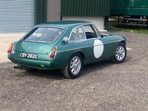 Immagine 3/9 di MG MGC GT (1969)
