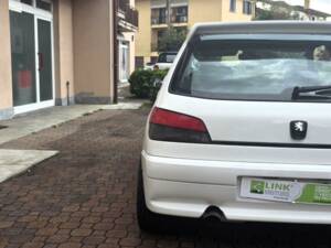 Immagine 27/30 di Peugeot 306 2.0i GTi6 (1997)