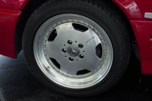 Image 9/50 de Mercedes-Benz SL 500 (1996)