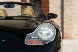 Image 22/50 de Porsche Boxster (2000)