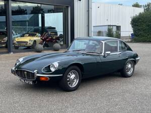 Image 3/46 de Jaguar Type E V12 (2+2) (1972)