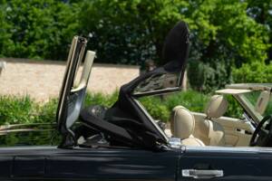 Image 17/50 of Mercedes-Benz 300 SL (1986)