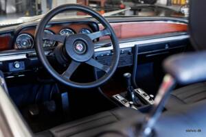 Bild 22/35 von BMW 3,0 CSi (1974)