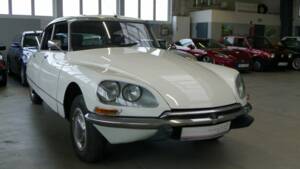 Imagen 1/41 de Citroën D Super Familiale (1973)