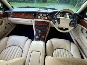 Image 22/25 of Bentley Arnage Red Label (2001)