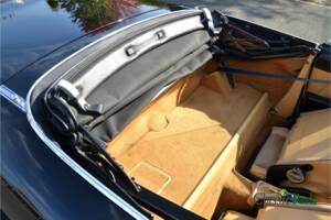 Image 36/50 of Alfa Romeo 2.0 Spider (1990)