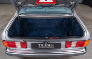 Bild 15/35 von Mercedes-Benz 560 SEC (1988)