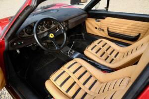 Image 46/50 of Ferrari Dino 246 GTS (1974)
