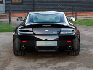 Bild 42/74 von Aston Martin V12 Vantage (2012)