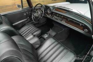 Afbeelding 8/19 van Mercedes-Benz 280 SE (1969)