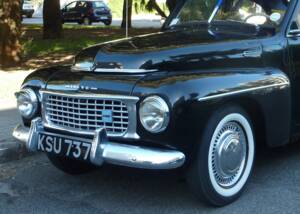 Image 3/50 de Volvo PV 444 (1956)