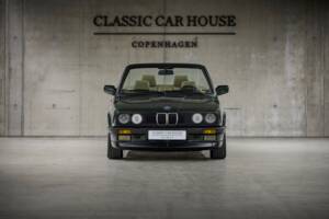 Image 27/90 of BMW 325i (1987)