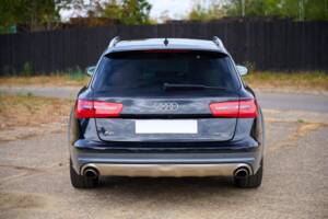Bild 23/50 von Audi A6 3.0 TFSI allroad quattro (2012)