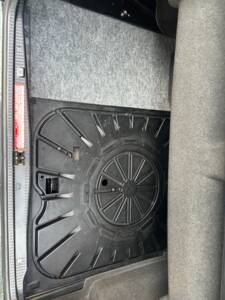 Image 31/47 of Mercedes-Benz 300 CE-24 (1992)