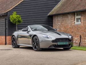 Afbeelding 72/75 van Aston Martin V12 Vantage AMR Roadster (2018)
