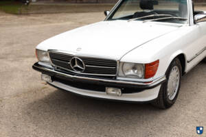 Image 79/85 of Mercedes-Benz 560 SL (1986)