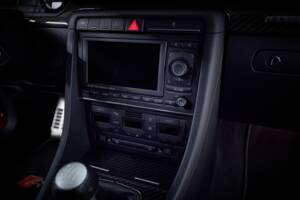 Image 62/95 of Audi RS4 Avant (2006)