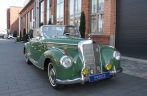Image 2/17 of Mercedes-Benz 220 Cabriolet A (1953)