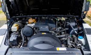 Image 5/50 of Land Rover Defender 90 (2012)