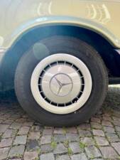 Bild 47/65 von Mercedes-Benz 380 SEC (1983)